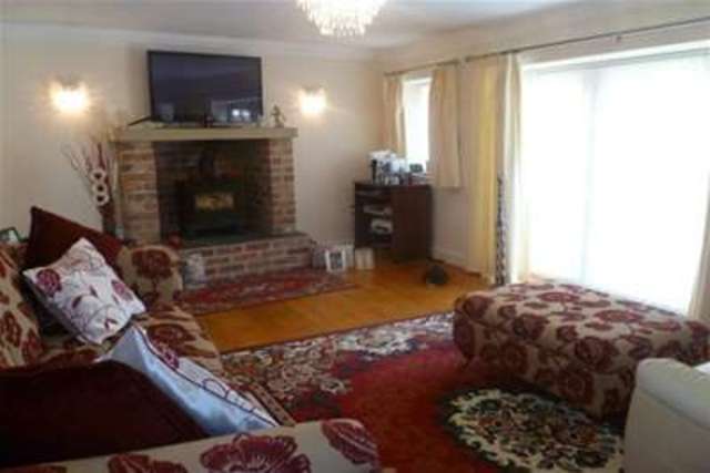  Image of 2 bedroom Detached house to rent in Matlock Road Walton Chesterfield S42 at Chesterfield, S42 7LD