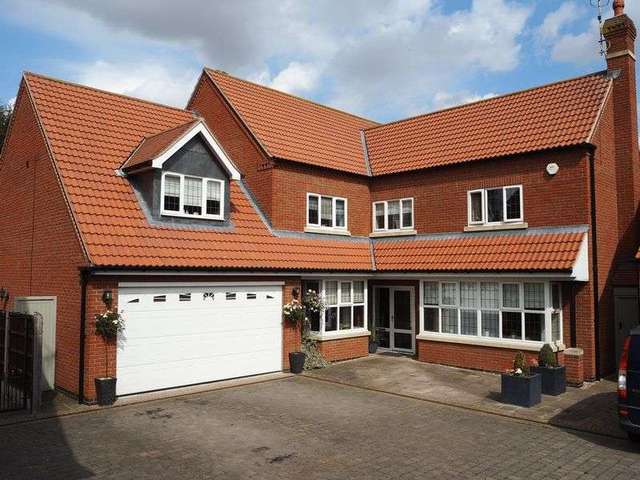 Image of 5 bedroom Detached house for sale in Willow Drive North Muskham Newark NG23 at Willow Drive North Muskham Newark, NG23 6EX