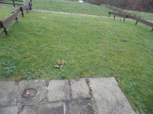  Image of 2 bedroom Cottage to rent in Ivy Houses Barkisland Halifax HX4 at Stainland, HX4 0BG