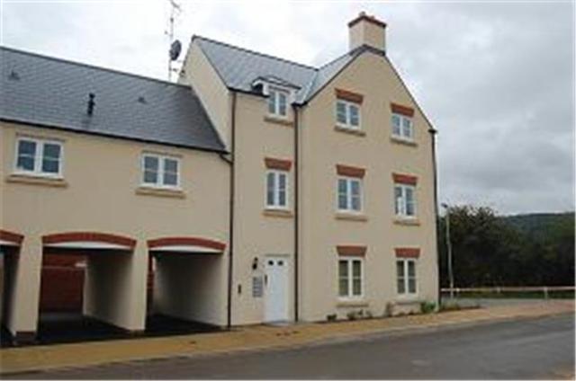  Image of 2 bedroom Flat to rent in Cannon Corner Brockworth Gloucester GL3 at GLOUCESTER, GL3 4FD