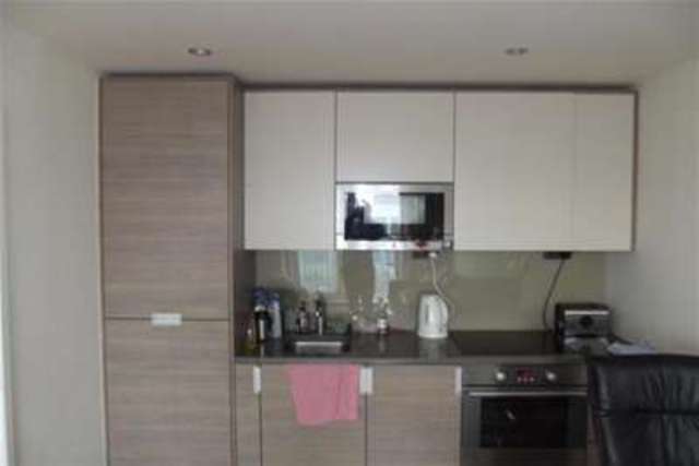  Image of 1 bedroom Flat to rent in Heritage Avenue London NW9 at London, NW9 5WT