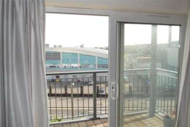  Image of 1 bedroom Flat to rent in Heritage Avenue London NW9 at London, NW9 5WT