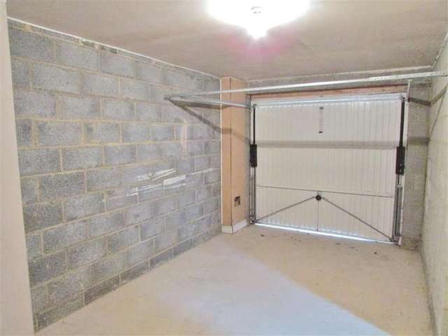 Image of 4 bedroom End of Terrace to rent in Smiths Wharf Wantage OX12 at Limborough Lane  Wantage, OX12 9GG