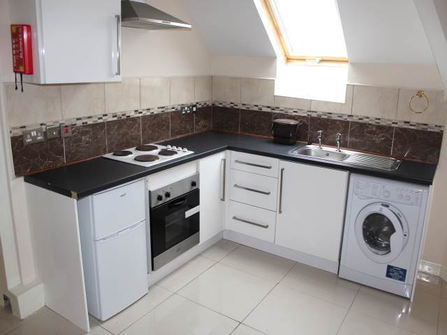  Image of 1 bedroom Flat to rent in Corporation Road Newport NP19 at Newport Gwent Newport, NP19 0FN