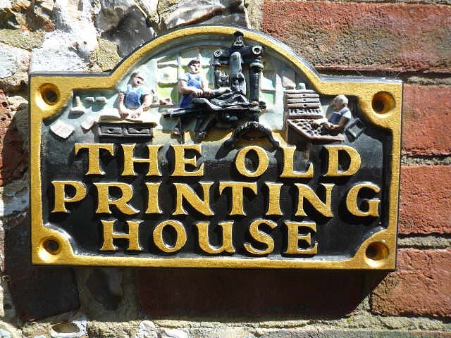  Image of 2 bedroom Cottage to rent in South Street Ditchling Hassocks BN6 at 6 South Street  Ditchling, BN6 8UQ
