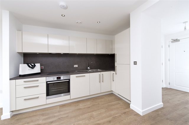  Image of 1 bedroom Flat to rent in Bedford Road London SW4 at Listello Building  35-51 Bedford Road, SW4 7SG