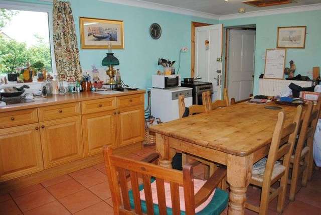  Image of 2 bedroom Detached house for sale in Sherifflats Road Thankerton Biggar ML12 at Sherifflats Road Thankerton Biggar, ML12 6PA