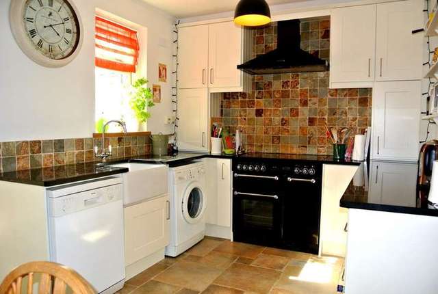  Image of 2 bedroom Terraced house for sale in Upperton Brightwell Baldwin Watlington OX49 at Upperton  Brightwell Baldwin, OX49 5PA