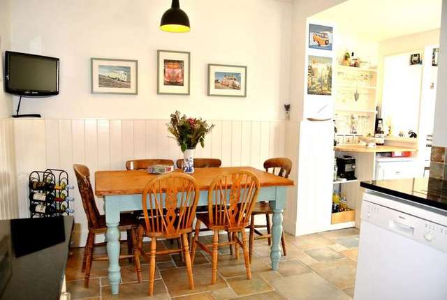  Image of 2 bedroom Terraced house for sale in Upperton Brightwell Baldwin Watlington OX49 at Upperton  Brightwell Baldwin, OX49 5PA