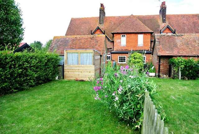  Image of 2 bedroom Terraced house for sale in Upperton Brightwell Baldwin Watlington OX49 at Upperton  Brightwell Baldwin, OX49 5PA