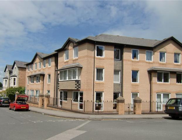  Image of 1 bedroom Apartment to rent in Grosvenor Crescent Scarborough YO11 at Homecrest House Grosvenor Crescent Scarborough, YO11 2LF