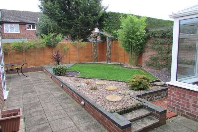  Image of 3 bedroom Detached house for sale in Peregrine Way Grove Wantage OX12 at Grove  Wantage, OX12 0QB