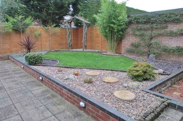  Image of 3 bedroom Detached house for sale in Peregrine Way Grove Wantage OX12 at Grove  Wantage, OX12 0QB