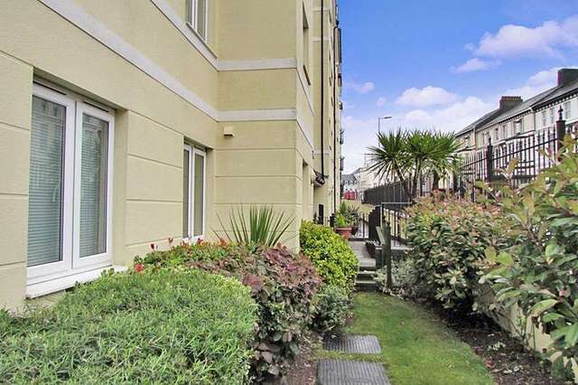  Image of 1 bedroom Retirement Property for sale in Ford Park Mutley Plymouth PL4 at 1 Ford Park Road Mutley Plain Plymouth, PL4 6QU