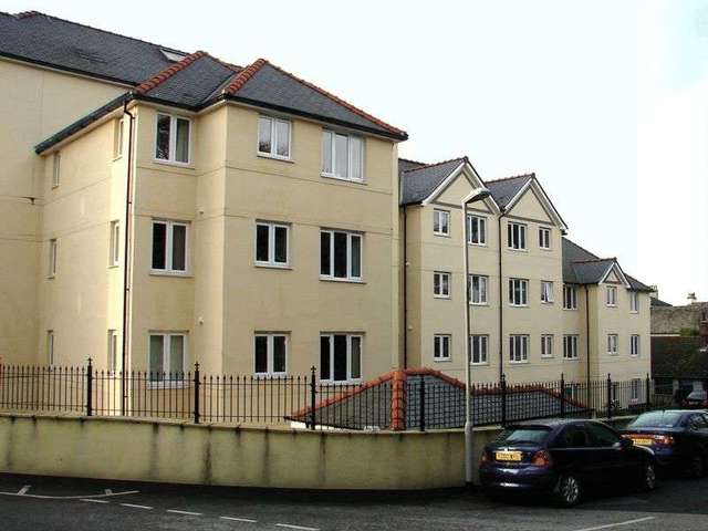  Image of 1 bedroom Retirement Property for sale in Ford Park Mutley Plymouth PL4 at 1 Ford Park Road Mutley Plain Plymouth, PL4 6QU