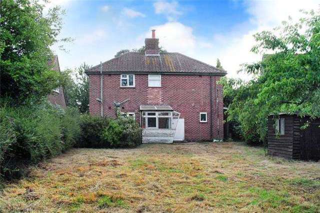  Image of 3 bedroom Apartment for sale in Yapton Lane Walberton Arundel BN18 at Yapton Lane Walberton Walberton, BN18 0AR