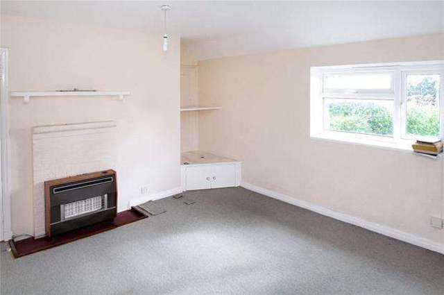  Image of 3 bedroom Apartment for sale in Yapton Lane Walberton Arundel BN18 at Yapton Lane Walberton Walberton, BN18 0AR