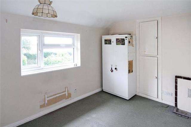  Image of 3 bedroom Apartment for sale in Yapton Lane Walberton Arundel BN18 at Yapton Lane Walberton Walberton, BN18 0AR