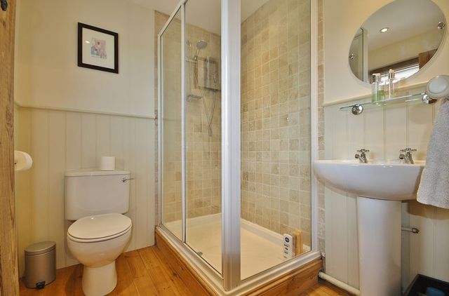  Image of 3 bedroom Cottage for sale in Burford Road Black Bourton Bampton OX18 at Burford Road Black Bourton Black Bourton, OX18 2PF