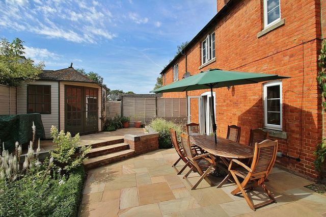  Image of 3 bedroom Cottage for sale in Burford Road Black Bourton Bampton OX18 at Burford Road Black Bourton Black Bourton, OX18 2PF