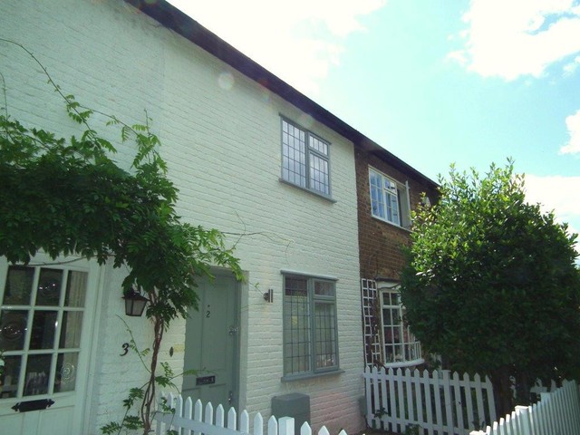  Image of 2 bedroom Detached house to rent in Church Walk Weybridge KT13 at Church Walk Weybridge Surrey, KT13 8JT