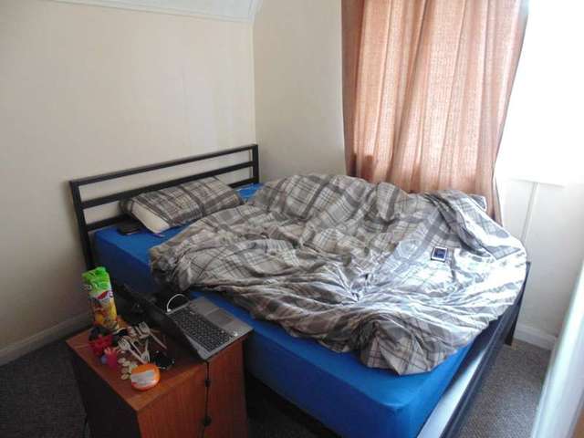  Image of 3 bedroom Semi-Detached house for sale in Telfords Lane Corby NN17 at Corby Northamptonshire Corby, NN17 1BY