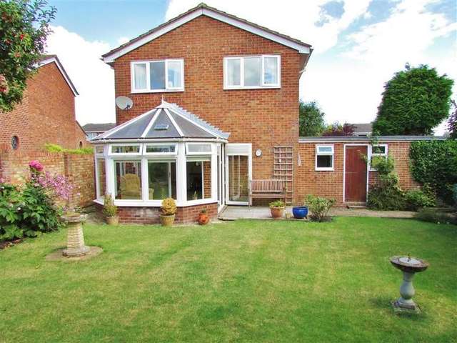  Image of 4 bedroom Detached house for sale in Witan Way Wantage OX12 at Wantage, OX12 9EU