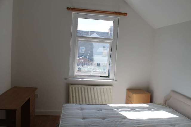  Image of 3 bedroom Detached house to rent in Plantagenet Street Cardiff CF11 at Plantagenet Street  Cardiff, CF11 6AQ