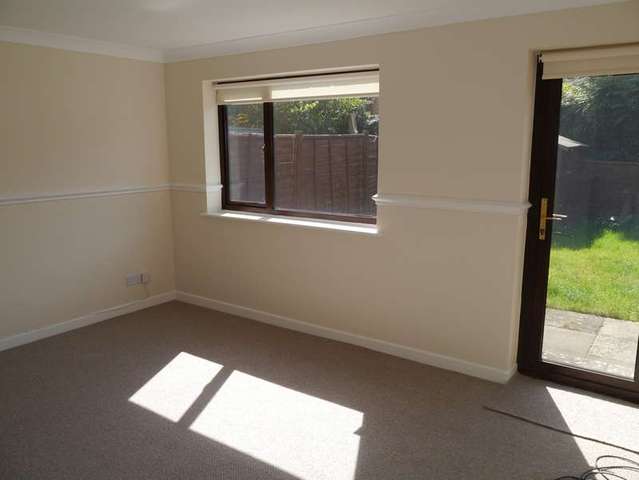  Image of 2 bedroom Terraced house to rent in Faringdon Road Southmoor Abingdon OX13 at Faringdon Road Southmoor Abingdon, OX13 5BH