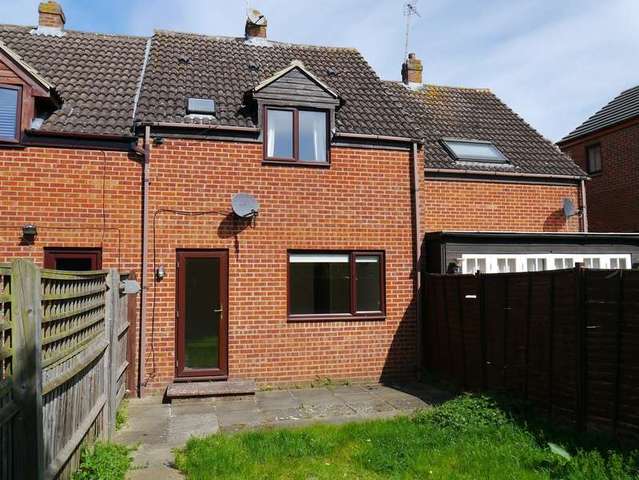  Image of 2 bedroom Terraced house to rent in Faringdon Road Southmoor Abingdon OX13 at Faringdon Road Southmoor Abingdon, OX13 5BH