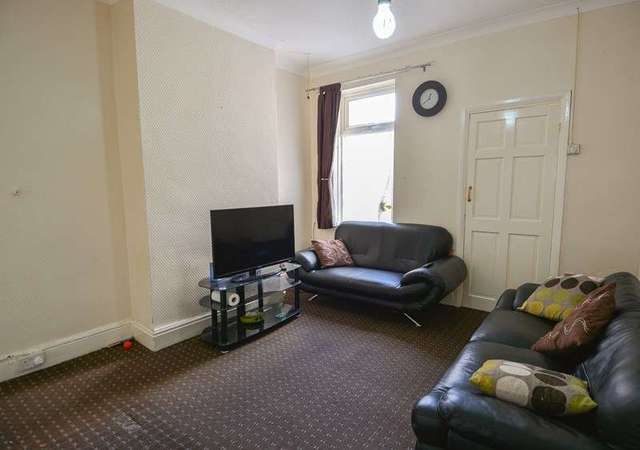  Image of 3 bedroom Town House for sale in Montague Road Smethwick B66 at Montague Road  Smethwick, B66 4PW