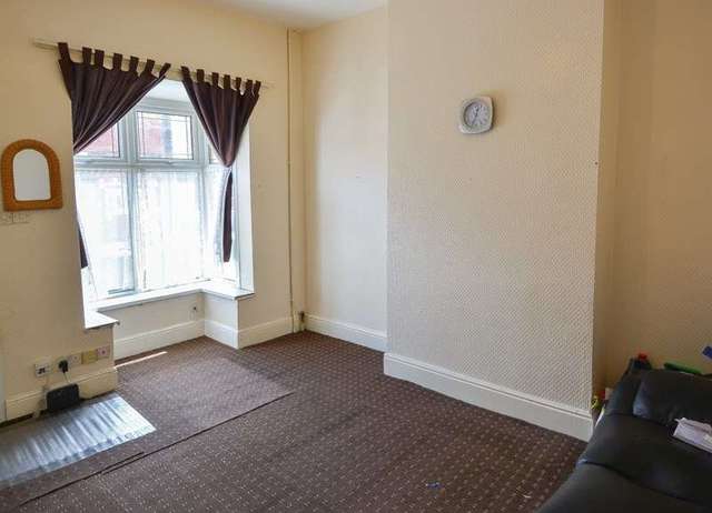  Image of 3 bedroom Town House for sale in Montague Road Smethwick B66 at Montague Road  Smethwick, B66 4PW