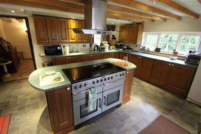  Image of 4 bedroom Detached house for sale in Hasketon Woodbridge IP13 at Woodbridge, IP13 6JP
