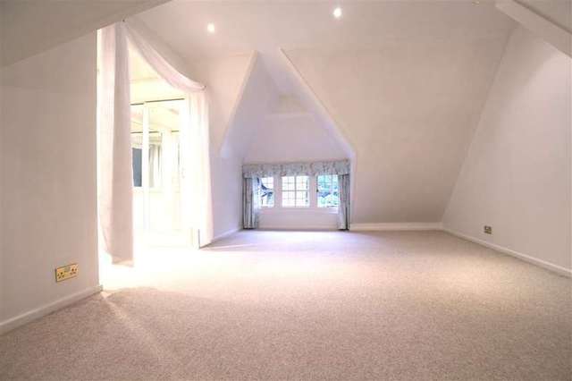  Image of 2 bedroom Mews for sale in Maidenhatch Pangbourne Reading RG8 at Maidenhatch Pangbourne, RG8 8HN