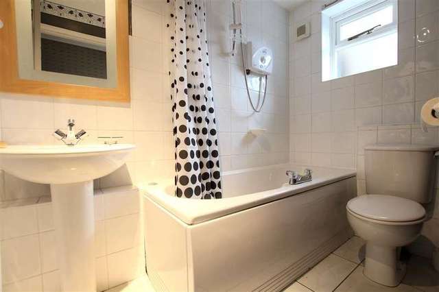  Image of 2 bedroom Mews for sale in Maidenhatch Pangbourne Reading RG8 at Maidenhatch Pangbourne, RG8 8HN