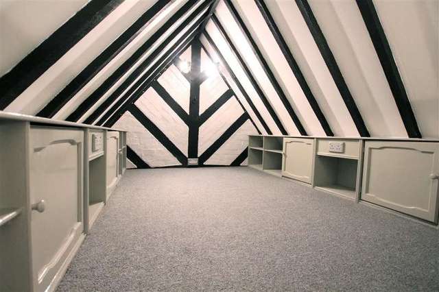  Image of 2 bedroom Mews for sale in Maidenhatch Pangbourne Reading RG8 at Maidenhatch Pangbourne, RG8 8HN