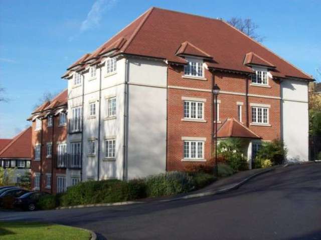  Image of 2 bedroom Apartment to rent in Cottage Close Harrow-on-the-Hill Harrow HA2 at Cottage Close  Harrow on the Hill, HA2 0HA