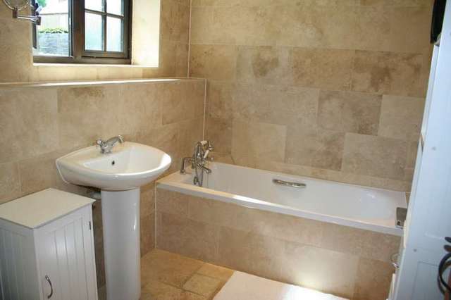  Image of 3 bedroom Cottage to rent in Cricketers Lane Windlesham GU20 at Cricketers Lane  Windlesham, GU20 6HA