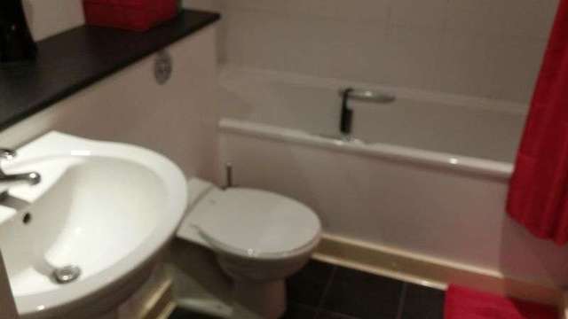  Image of 1 bedroom Flat to rent in Cambridge Road Ellesmere Port CH65 at Cambridge Road  Ellesmere Port, CH65 4AQ