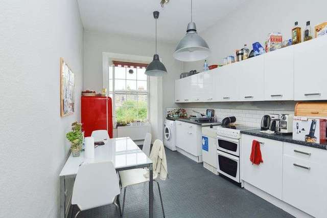  Image of 4 bedroom Flat for sale in Annandale Street Edinburgh EH7 at Annandale Street Bellevue Edinburgh, EH7 4AW