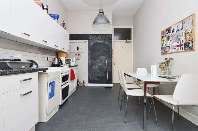  Image of 4 bedroom Flat for sale in Annandale Street Edinburgh EH7 at Annandale Street Bellevue Edinburgh, EH7 4AW