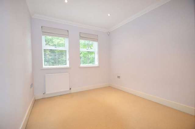  Image of 2 bedroom Apartment for sale in Hatchet Lane Winkfield Windsor SL4 at Hatchet Lane  Winkfield, SL4 2BW