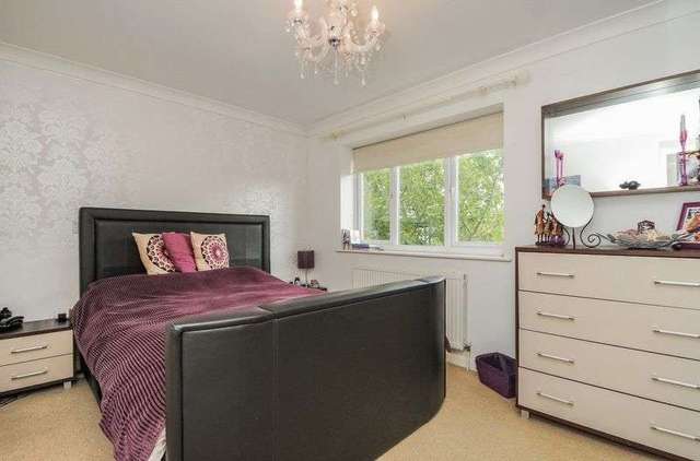  Image of 3 bedroom Detached house for sale in Ludlow Place Tadley RG26 at Ludlow Place Tadley Basingstoke, RG26 3QR