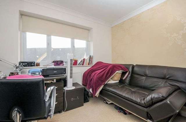  Image of 3 bedroom Detached house for sale in Ludlow Place Tadley RG26 at Ludlow Place Tadley Basingstoke, RG26 3QR