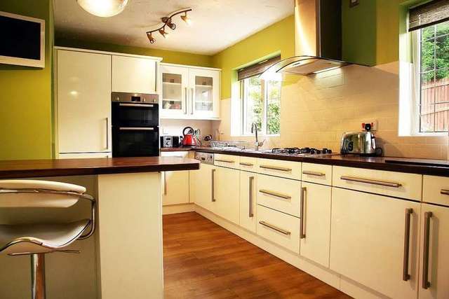  Image of 4 bedroom Detached house for sale in Wrenbury Drive Rochdale OL16 at Rochdale  Lancashire, OL16 4PJ