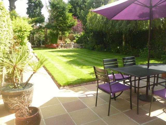  Image of 5 bedroom Semi-Detached house for sale in Lawrence Gardens London NW7 at Lawrence Gardens  Mill Hill, NW7 4JT