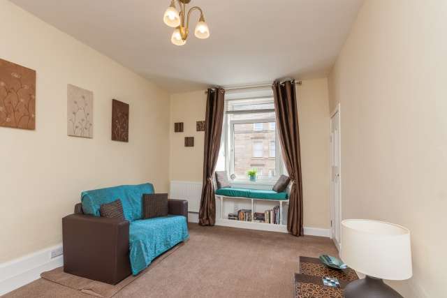  Image of 1 bedroom Flat for sale in Iona Street Edinburgh EH6 at Edinburgh, EH6 8RP