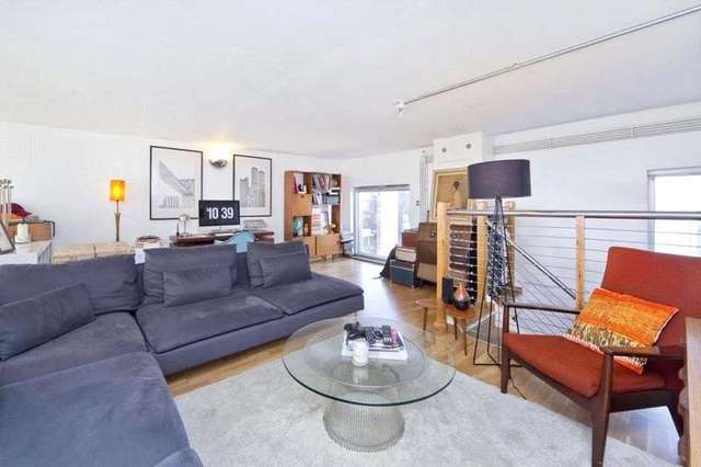 Image of 2 bedroom Flat to rent in Arbutus Street London E8 at Kingsland Road London Dalston, E8 4DT