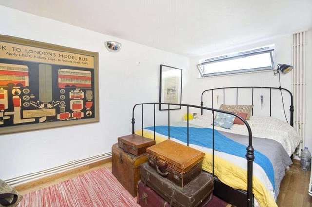  Image of 2 bedroom Flat to rent in Arbutus Street London E8 at Kingsland Road London Dalston, E8 4DT