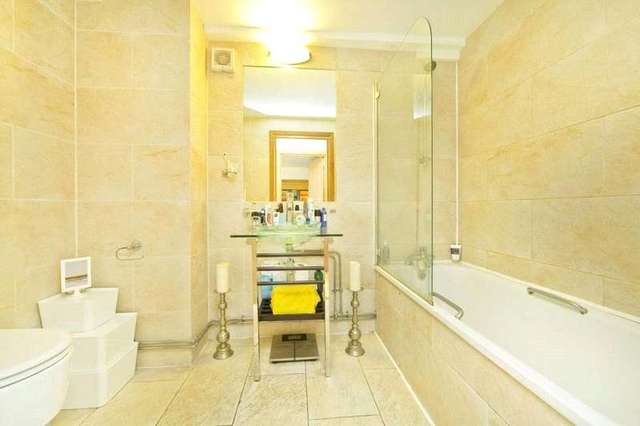  Image of 2 bedroom Flat to rent in Arbutus Street London E8 at Kingsland Road London Dalston, E8 4DT